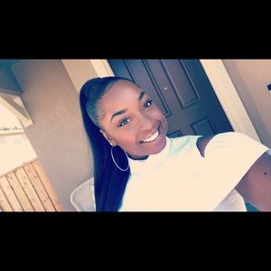 Meet your Posher, Lynesha